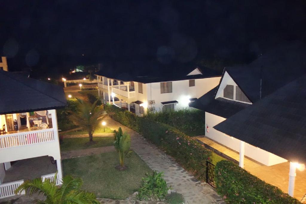 Апарт готель Morning Star Diani Діані-Біч Екстер'єр фото